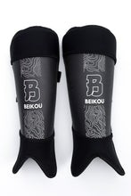 Load image into Gallery viewer, Carbon Shinpads